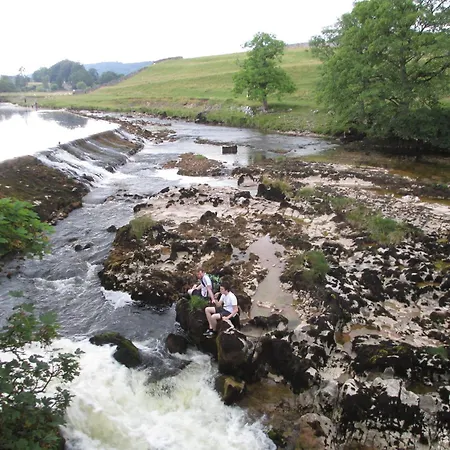 Couette-café Bridge House 5*